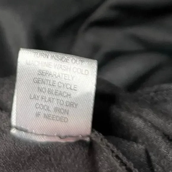 Boho/western style microsuede skirt with riveted details - Picture 6 of 8